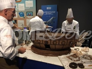 Pasticceri creano l'arca di cioccolato