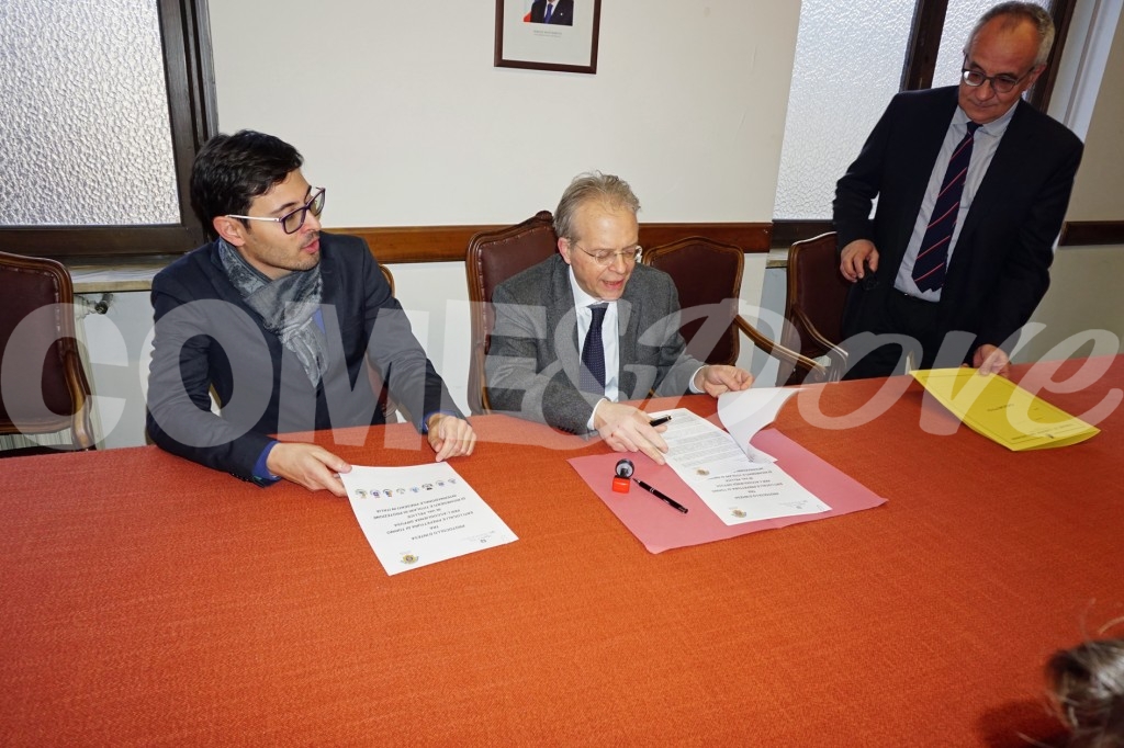 In val Pellice decidono i sindaci sull’accoglienza degli stranieri. Contrari in valle solo due consiglieri