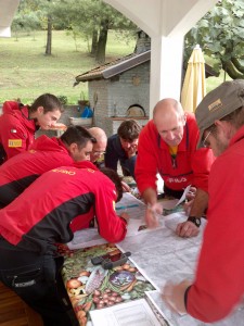 Il Soccorso Alpino ricorda le regole per la sicurezza dei cercatori di funghi