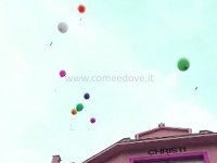 Pinasca un lancio di palloncini per salutare gli anziani ospiti del Cottolengo