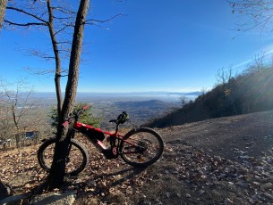 Scoprire le colline di Pinerolo con una e-bike