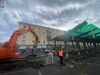 Al via la demolizione del mercato di piazza Roma