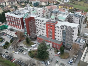 Con alte torri in acciao l’ospedale Agnelli di Pinerolo verrà messo in sicurezza dai danni che potrebbe provocare un terremoto. Un intervento da 7 milioni d’euro