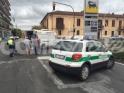 Pinerolo, via Martiri saltano i tombini