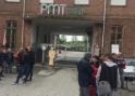 Il presidio dei lavoratori Pmt