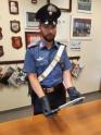 il coltello sequestrato dai carabinieri di Poirino