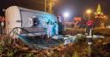 Le operazioni di svuotamento delle cisterna eseguite con tutte le precauzione per evitare un inquinamento dei campi