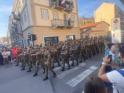 alpini in arme sfilano