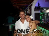 Aereo dirottato: a bordo il gestore del Barabba insieme alla fidanzata