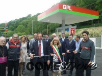 Inaugurato a Porte il nuovo distributore Gpl e il parco giochi