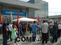 Agitazione sindacale davanti ai cancelli Indesit