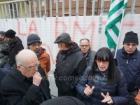 Buona domenica:  a chi concretamente è al fianco dei lavoratori della Pmt e all’Acea che darà gas e luce a prezzo di costo