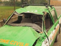 Auto distrutta dal masso