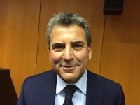 Strette di mano e abbracci al cancelliere Attilio Infante che va in pensione