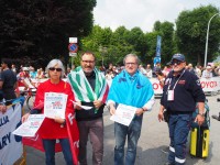 Protesta pacifica durante il Giro d’ Italia