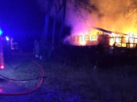 Pinerolo, incendio in via Saluzzo, bruciata l’ex sede del tiro a volo