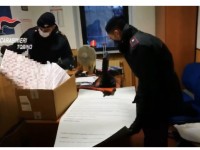 I carabinieri hanno scoperto e denunciato l’autore dei volantini contro i  5 Stelle
