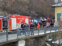 VIDEO | San Germano Chisone,  i soccorsi arrivano anche dell’alto per un incidente stradale alla rotonda