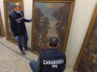 Recuperate dai carabinieri delle tele rubate nel castello di Moretta