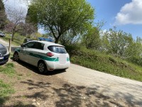 Pinerolo, in frazione Abbadia Alpina un pensionato muore schiacciato dal  trattore che si ribalta