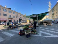 Spostati i banchi del mercato di piazza Roma