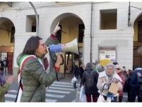 Le donne di Pinerolo fanno rumore contro la violenza