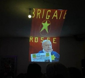 L'immagine proiettata durante una festa