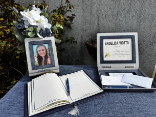 Cumiana in lacrime per l’ultimo saluto ad Angelica