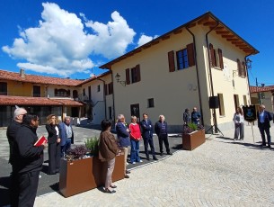 Roletto, inaugurato il social housing nell’ex Municipio: quattro alloggi per famiglie in difficoltà