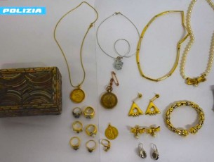 Finge di essere carabiniere e ruba 50mila euro a un’anziana: arrestato