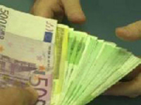 Maxi estorsione per 300 mila euro